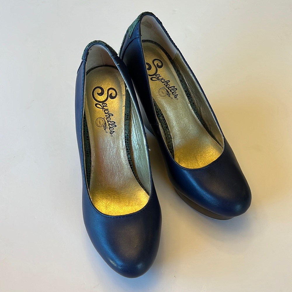 Seychelles wedges